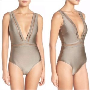 🆕 Ted Baker Pointelle Deep V Swimsuit Champagne
